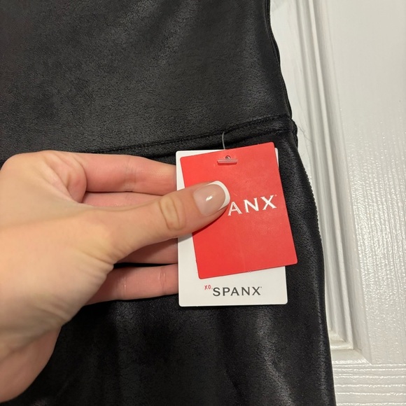 Spanx Faux Leather Leggings NWT - Picture 6 of 7